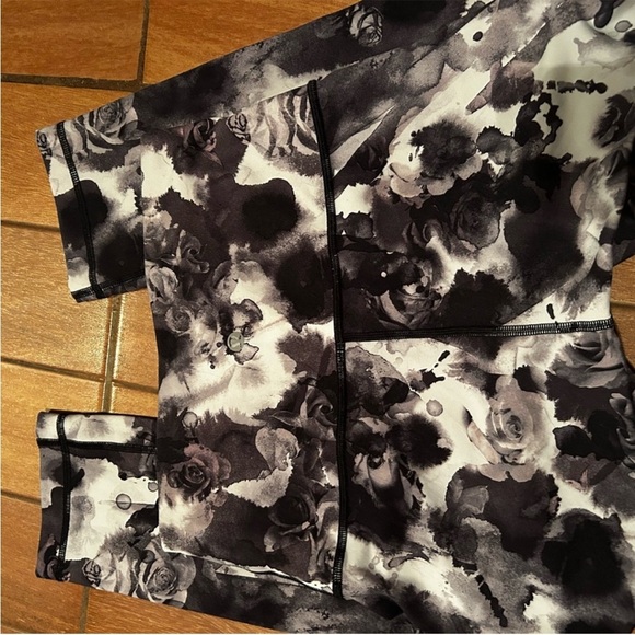 Lululemon Athletica Floral Black and Gray Leggings - Picture 3 of 6